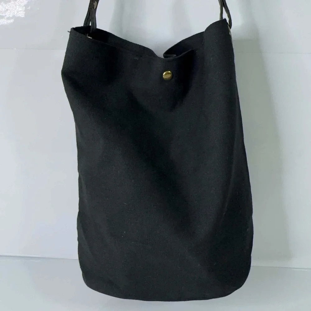 Le Marche de Whiterm Paris Black Canvas Shoulder Bag Crossbody Market Tote Luxe